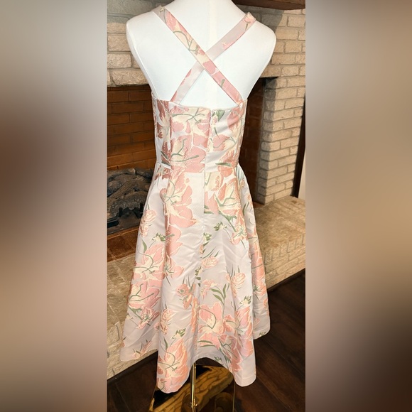 Gianni Bini Romantic Floral Jacquard Midi Dress NWT Size 10 Fancy - Picture 2 of 5